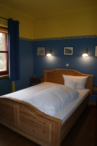 Bedroom 10