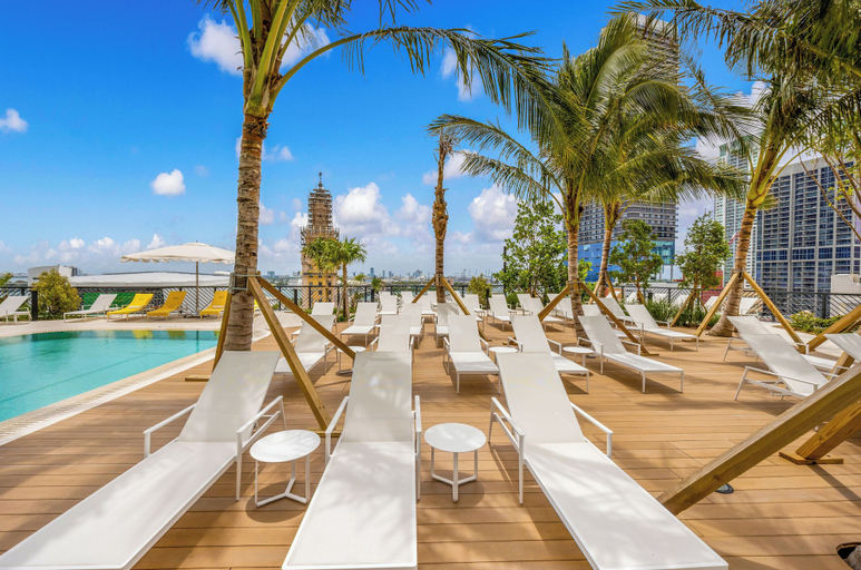 Sport & Beauty 5, Modern DTW Miami Escape with Water Views, Miami-Dade