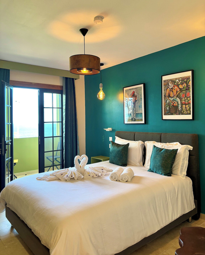 Bedroom 5, The Palm Trees Restaurant and Rooms, Sainte-Rose