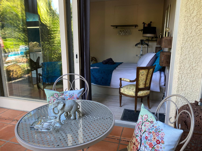 Others 5, l'hacienda, Landes