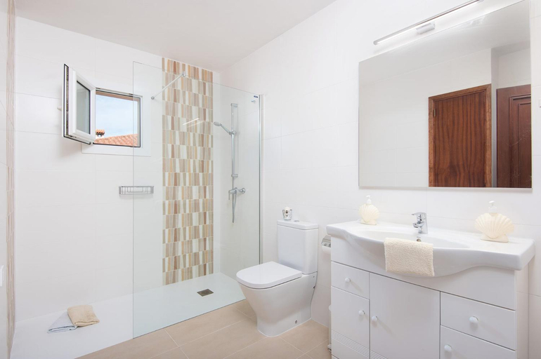 Bathroom 4, Villa Yolanda - Cala'n Porter, Baleares