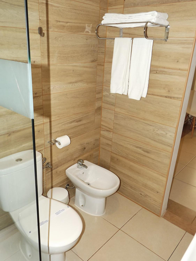 Bathroom 3, Hotel Mar Azul, Lagos