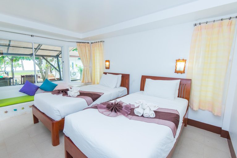 Bedroom 2, Rattana Pura Beach Resort, Tha Mai
