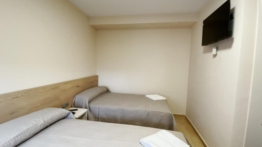 Others 2, Hostal Restaurante Cuatro Caminos, León