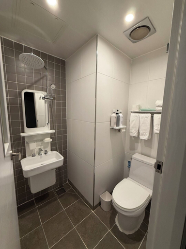 Bathroom 4, Samcheok NS Hostel & Motel, Samcheok