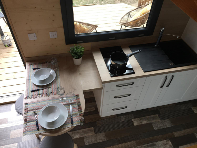 Kitchen, TINY HOUSE LA FARIGOULE, Bouches-du-Rhône