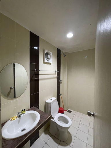 Bathroom 6