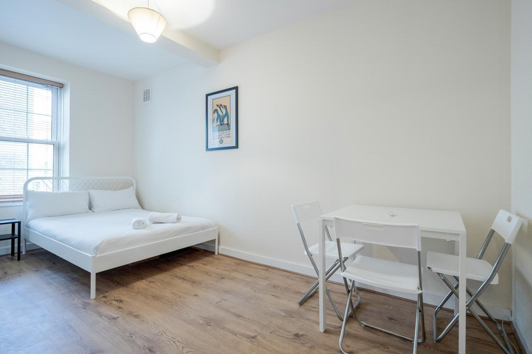 Others 4, APlaceToStay Central London Apartment, Zone 1 LIV, London