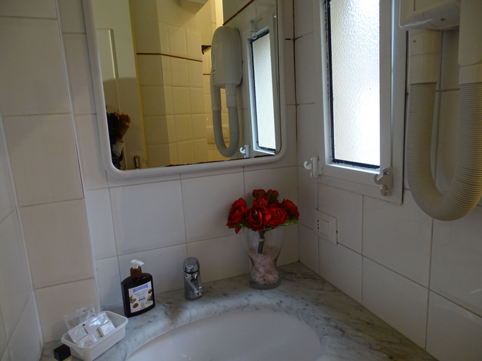 Bathroom 5, affittacamere arancio, Lucca