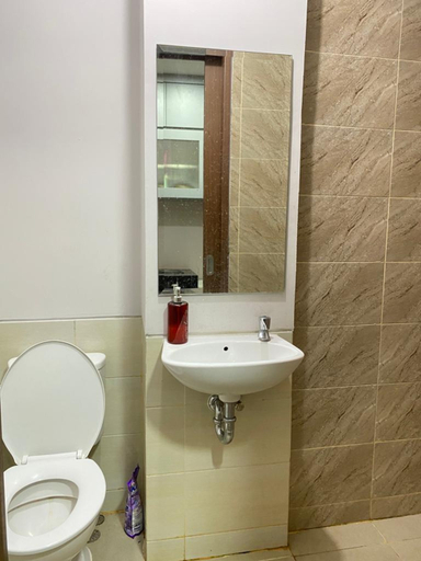 Bathroom 5, PYRAMID ROOM Trans Park Juanda Bekasi, Bekasi