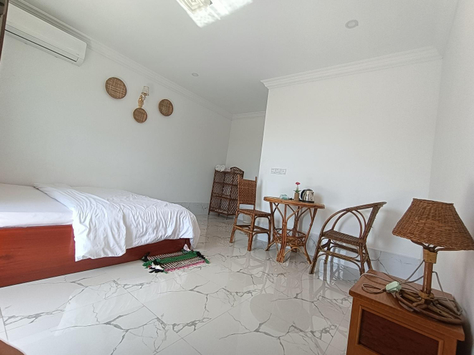 Others 3, El Ling guesthouse, Kaeb