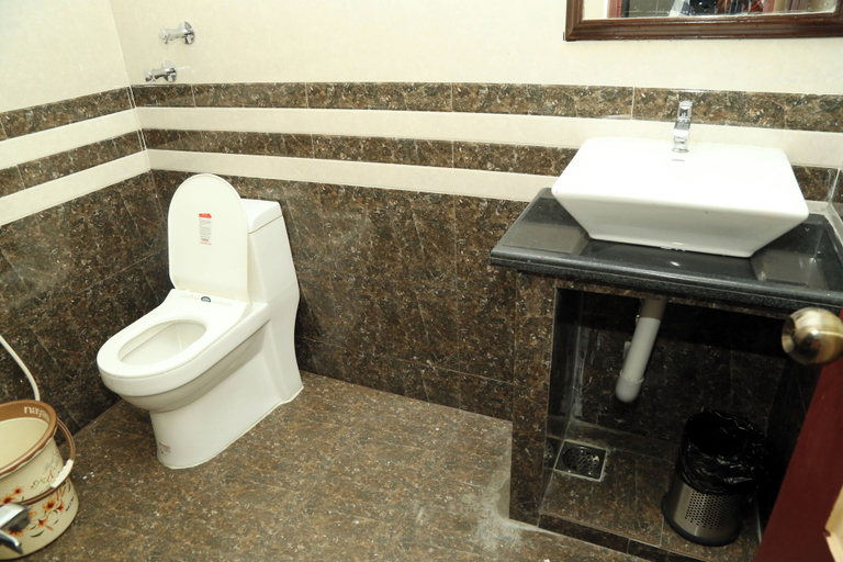 Bathroom 3, SUDHA GRAND, Kancheepuram