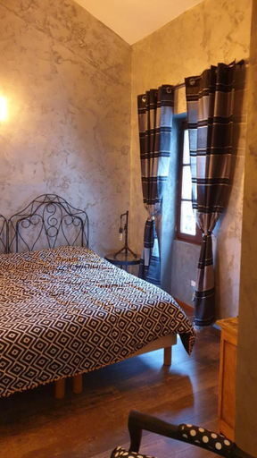 Bedroom 2, la maison porte bonheur, Allier