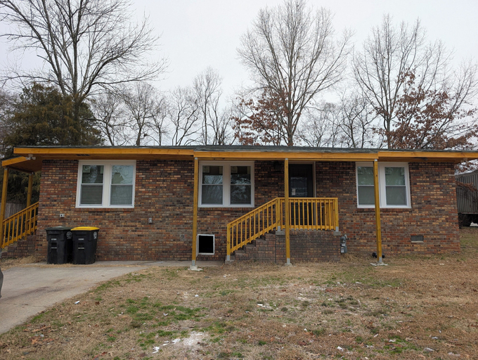 Exterior & Views, 10 Burnett Home, Floyd