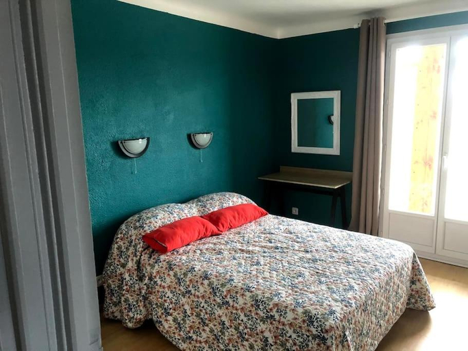 Bedroom 2, Location de Chambres, Sejour pres des Grands Buffets Narbonne, Aude
