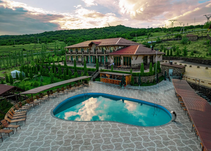 Sport & Beauty 5, Amberd Hotel