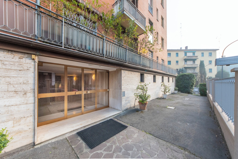 Exterior & Views 2, HouSmart Treves 2, Bologna