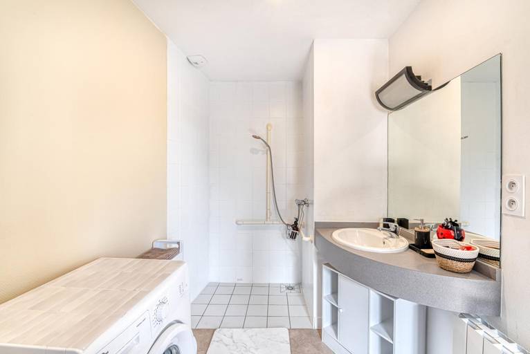 Bathroom 3, la Fontaine du Mont, Maine-et-Loire