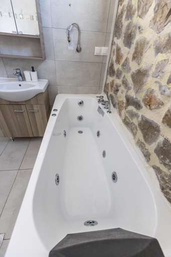 Bathroom 2, Raise Polydrosos Alpine Escape, Central Greece