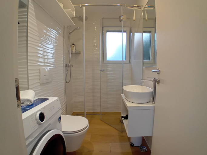 Bathroom 3, Villa Maboka, Zadar