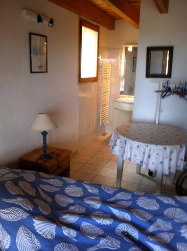 Bedroom 4, CHAMBRE HOTES CARPE DIEM, Haute-Corse