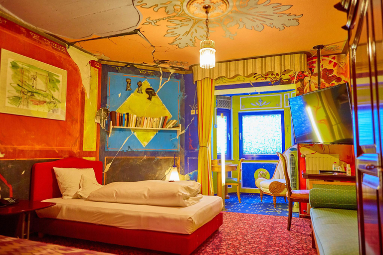 Bedroom 12