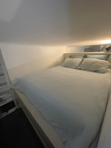Bedroom 14