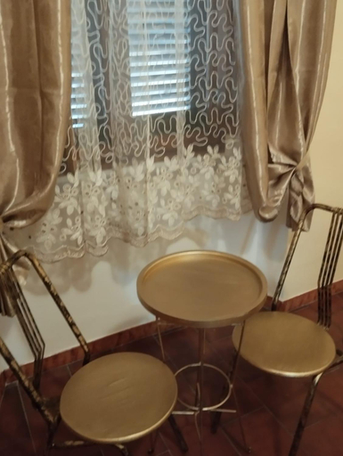 Others 3, The family house, Livorno