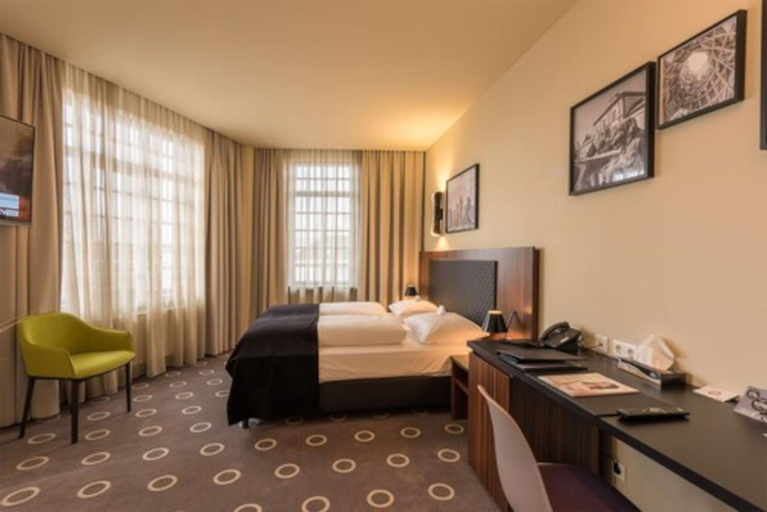 Bedroom 17