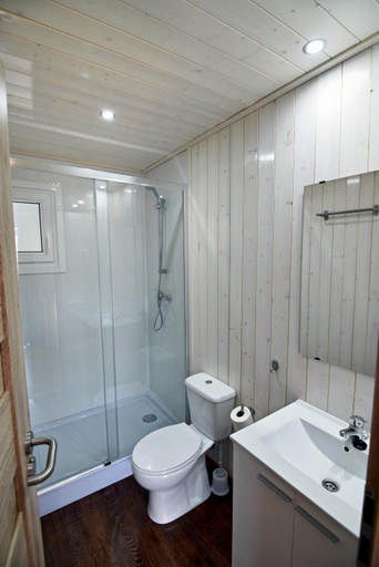 Bathroom 2, Camping La Rueda, Barcelona