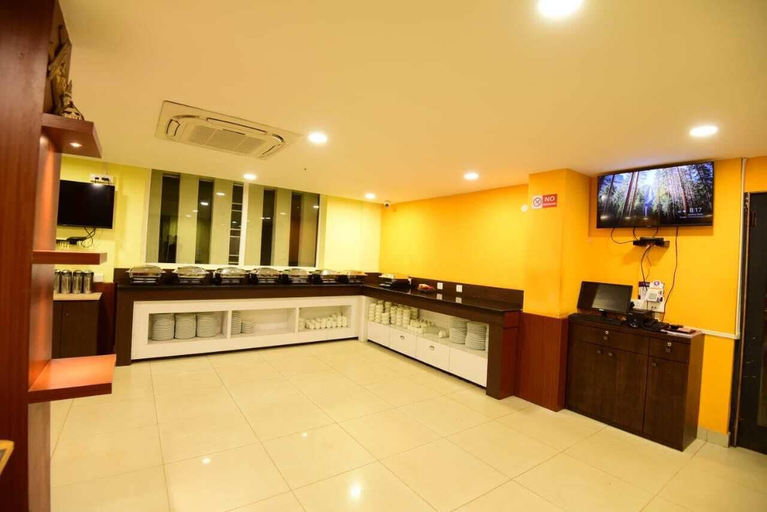 Food & Drinks 5, Click Hotel Guwahati, Kamrup Metropolitan