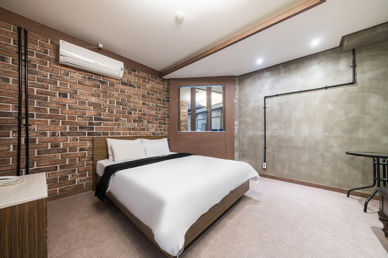 Bedroom 2, Suwon Station Provence 22st, Suwon