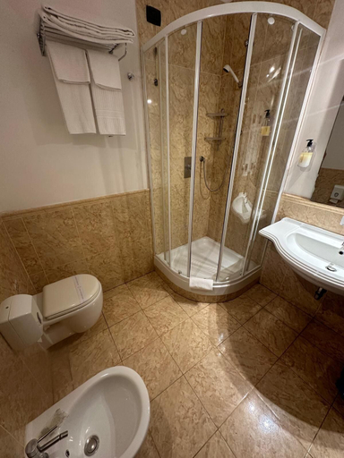 Bathroom 4, La Tenuta Dell'Argento Resort, Rome