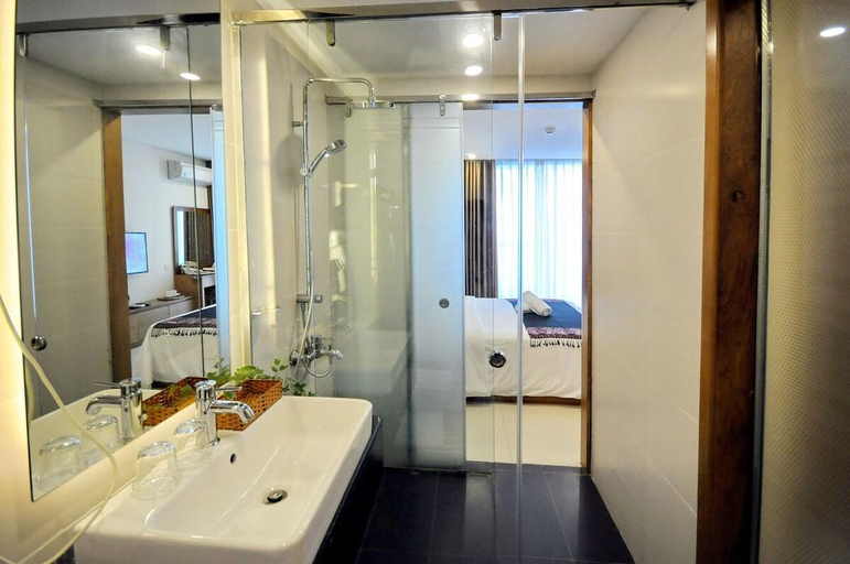 Bedroom 3, Maple Spacious 3 bedroom apartment with balcony, Nha Trang