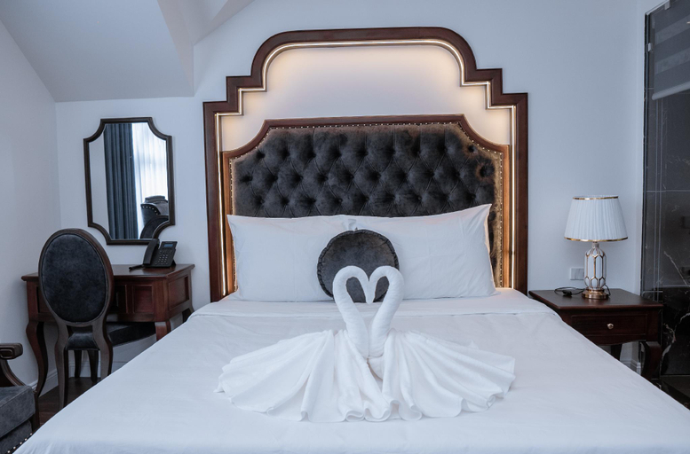 Bedroom 13