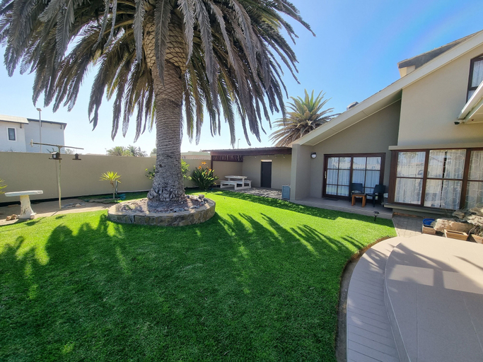 Exterior & Views 2, Kramersdorf Guesthouse, Swakopmund