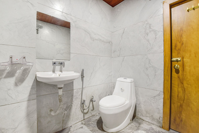 Bathroom 4, Fabhotel Prime Signor - Airport, Indore