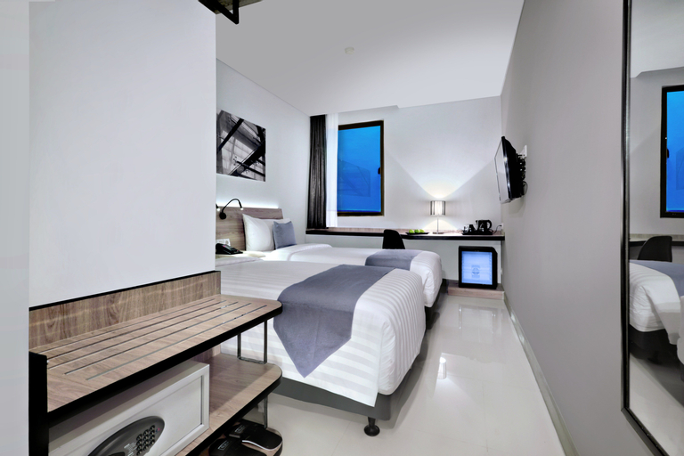 Hotel Neo Gajah Mada - Tap to explore photos