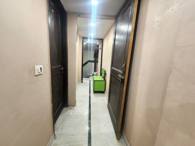 Others 4, Hotel The Divine, Delhi