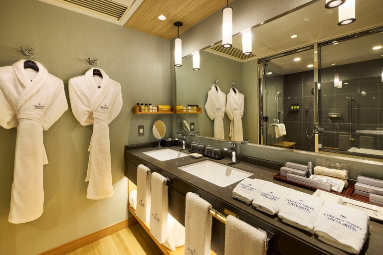 Bathroom 8