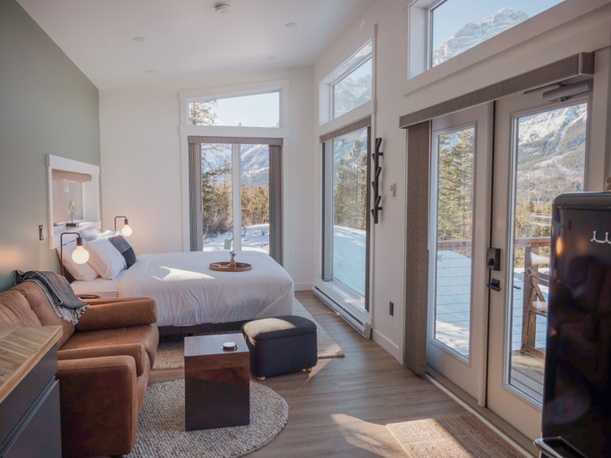 Bedroom 4, Skyridge Glamping, Division No. 15