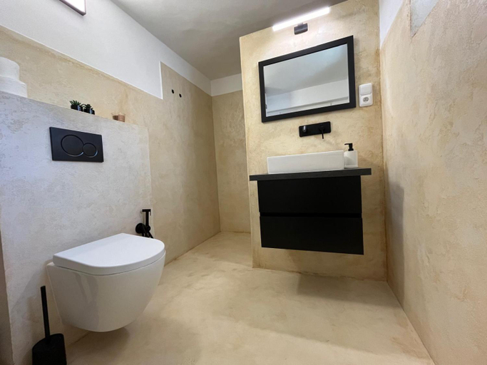 Others 5, Apartmany Jevany, Kolín