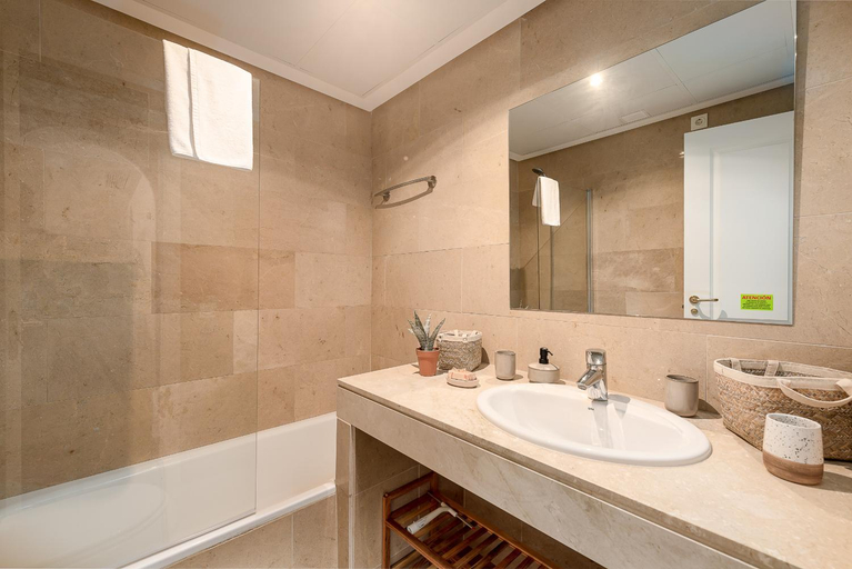 Bathroom, Coto real Kiznos 2417 Lovely views, Málaga