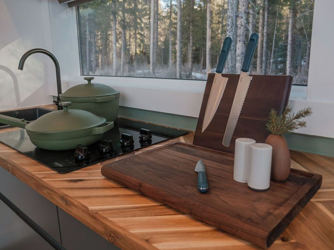Others 5, Skyridge Glamping, Division No. 15