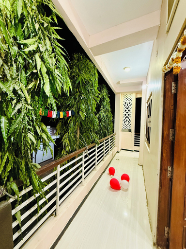 Others 5, Vrinda's Home Stay, West Nimar