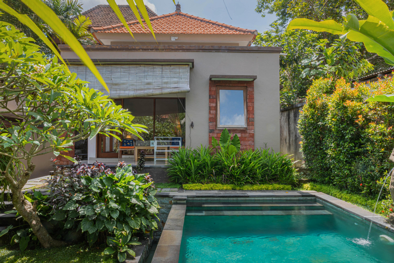 Swimming Pool 8