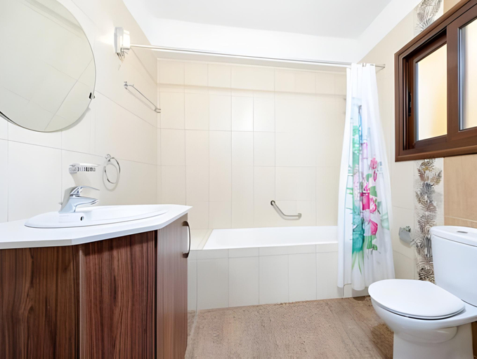 Bathroom 4, Seafront Protaras Apartments