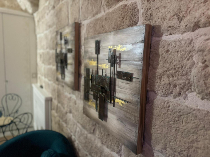 Others 2, LWG Suite 17, Taranto
