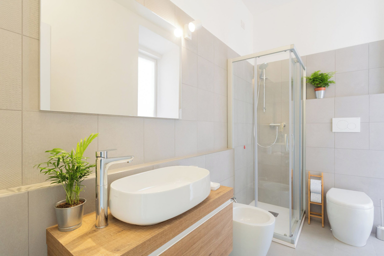 Bathroom 4, Via Anzi Como Apartments by Rent all Como, Como