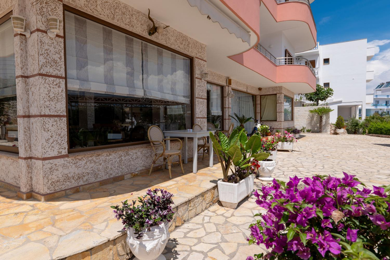 2, Doni Apartments, Sarandës